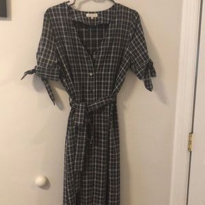 Moon River Plaid Maxi Dress with belt